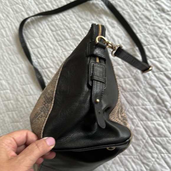 NWOT - Leather color block bag - Picture 2 of 9